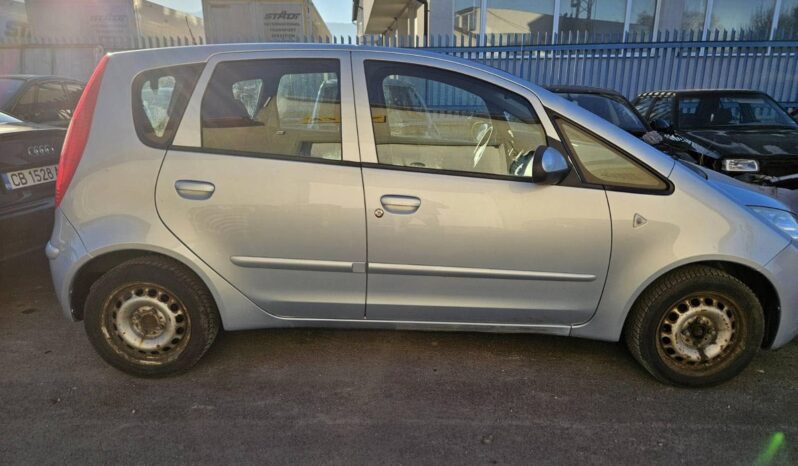 
								Mitsubishi Colt 1.5i full									
