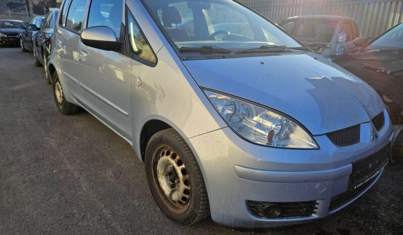 
								Mitsubishi Colt 1.5i full									