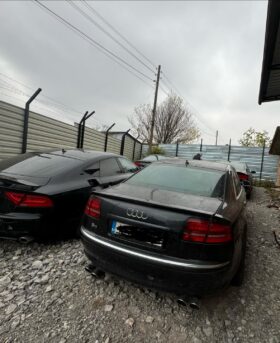 AUDI A8 4.2TDI НА ЧАСТИ