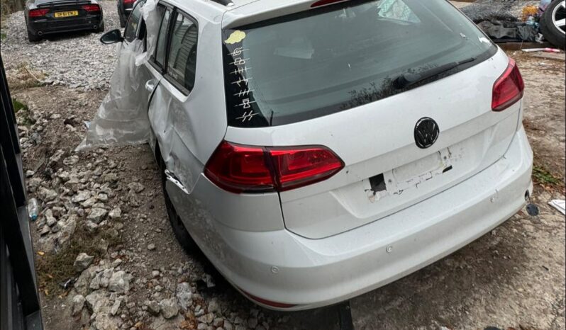 
								VW GOLF 1.6 TD НА ЧАСТИ full									