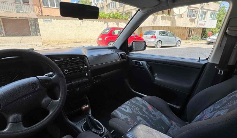 
								VW GOLF 3 2.0 full									